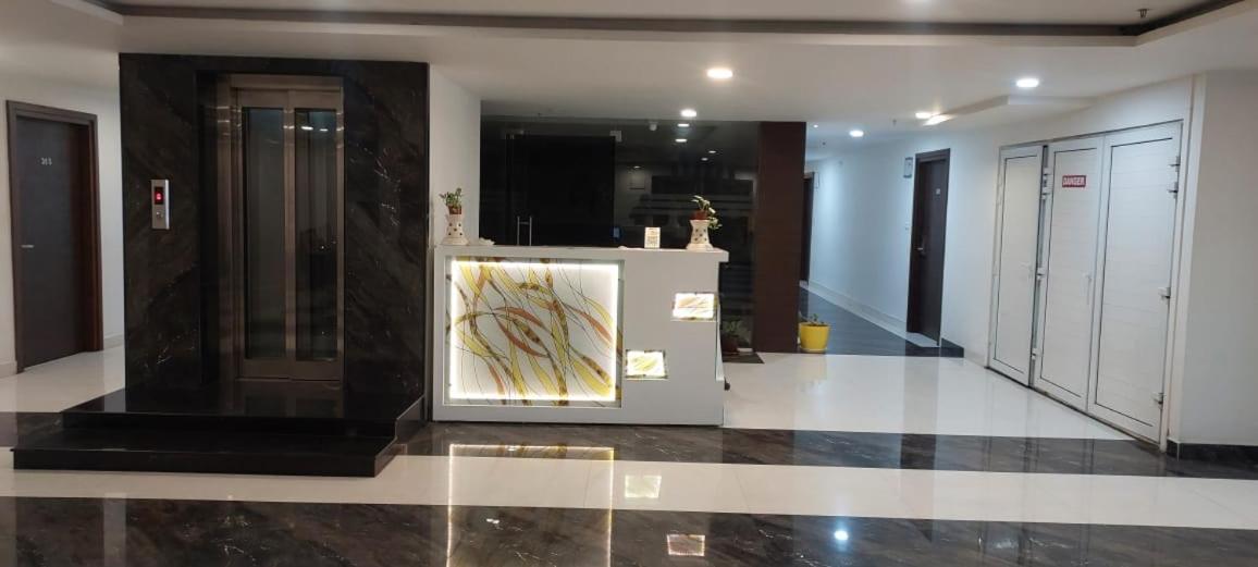Hotel Ssr Grand 海得拉巴 外观 照片