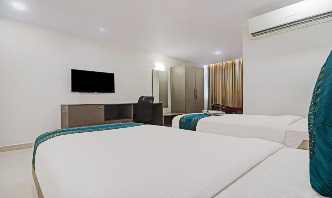 Hotel Ssr Grand 海得拉巴 外观 照片