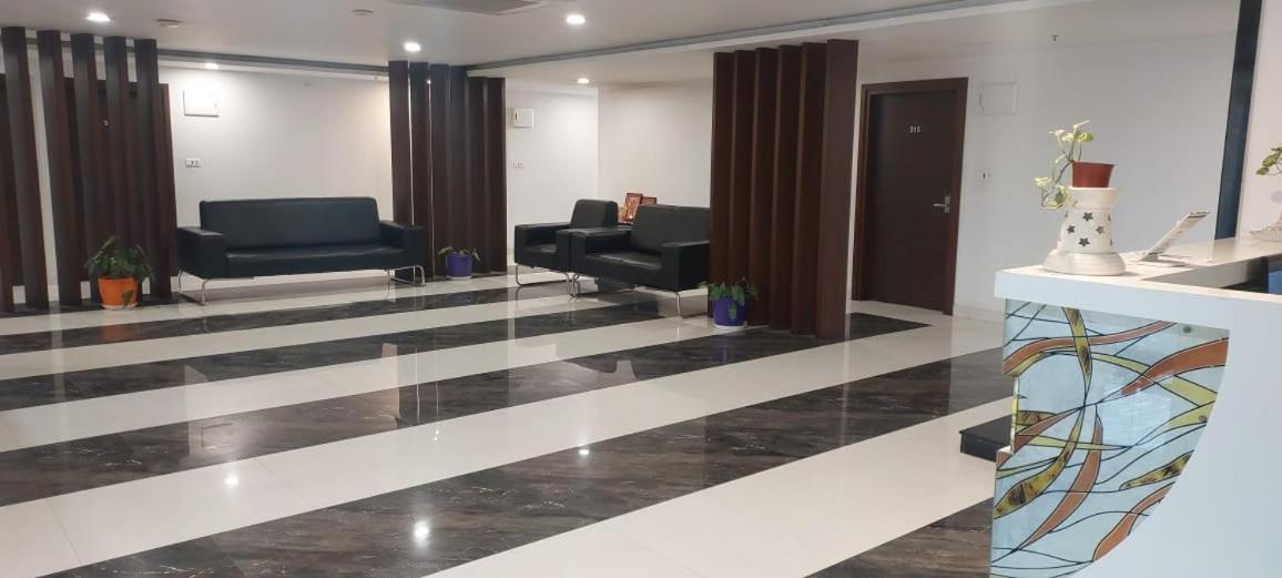Hotel Ssr Grand 海得拉巴 外观 照片
