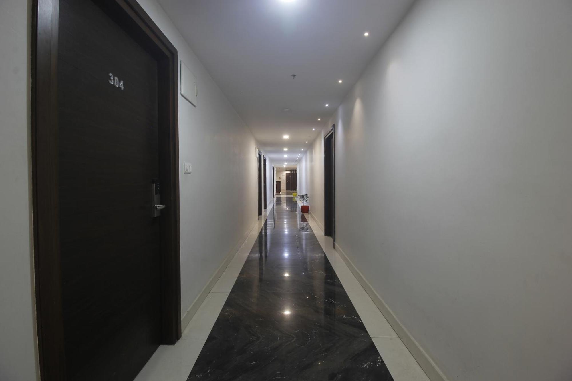 Hotel Ssr Grand 海得拉巴 外观 照片