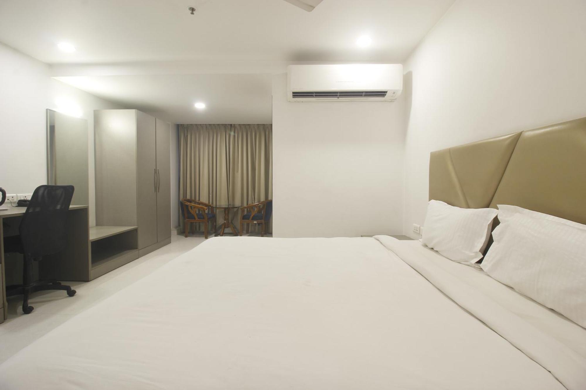 Hotel Ssr Grand 海得拉巴 外观 照片