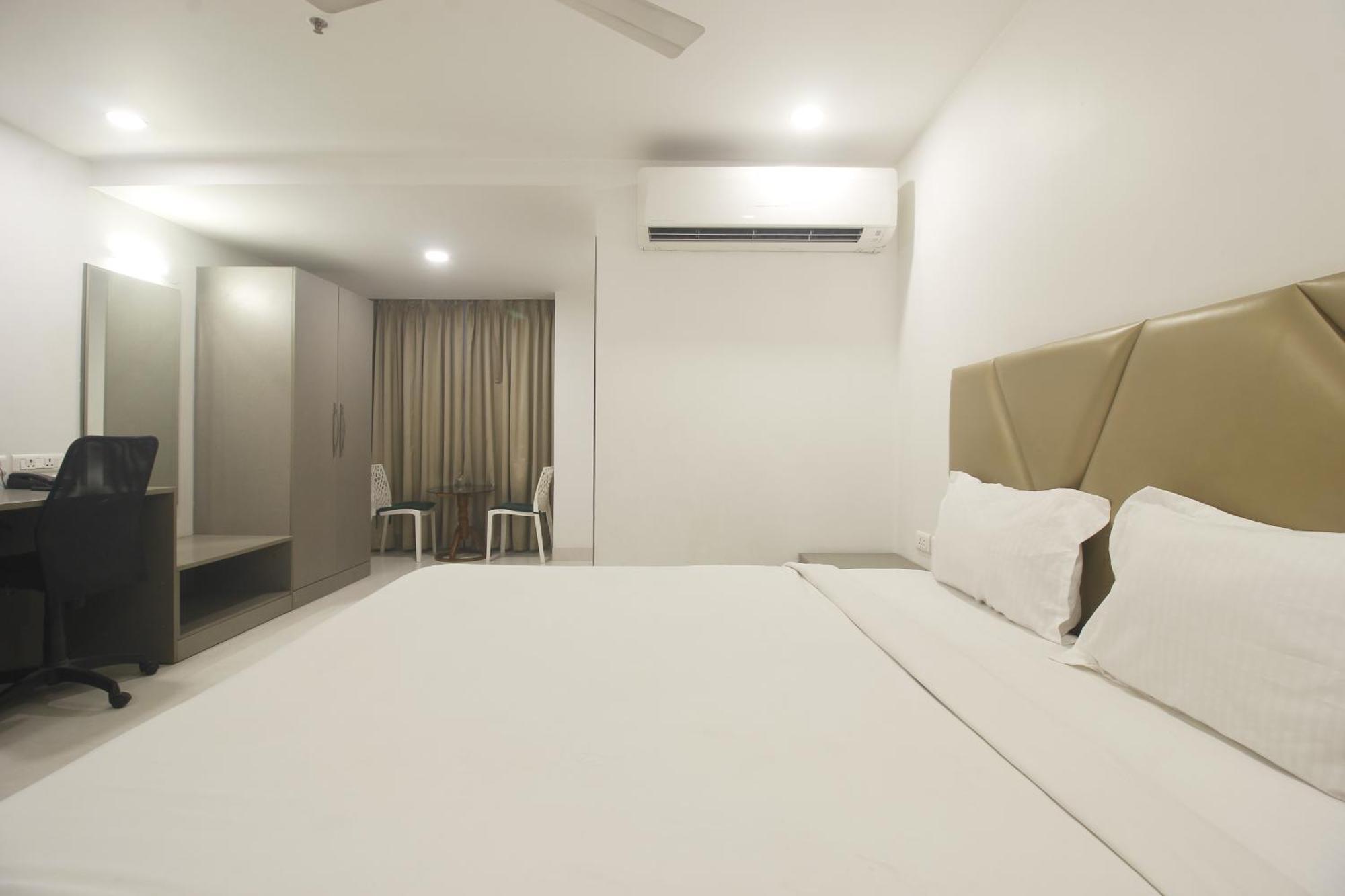 Hotel Ssr Grand 海得拉巴 外观 照片