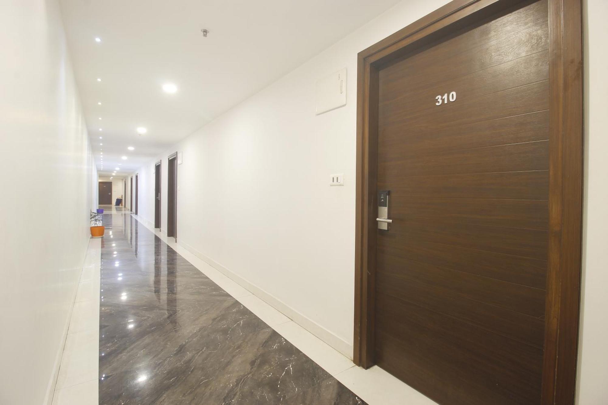 Hotel Ssr Grand 海得拉巴 外观 照片