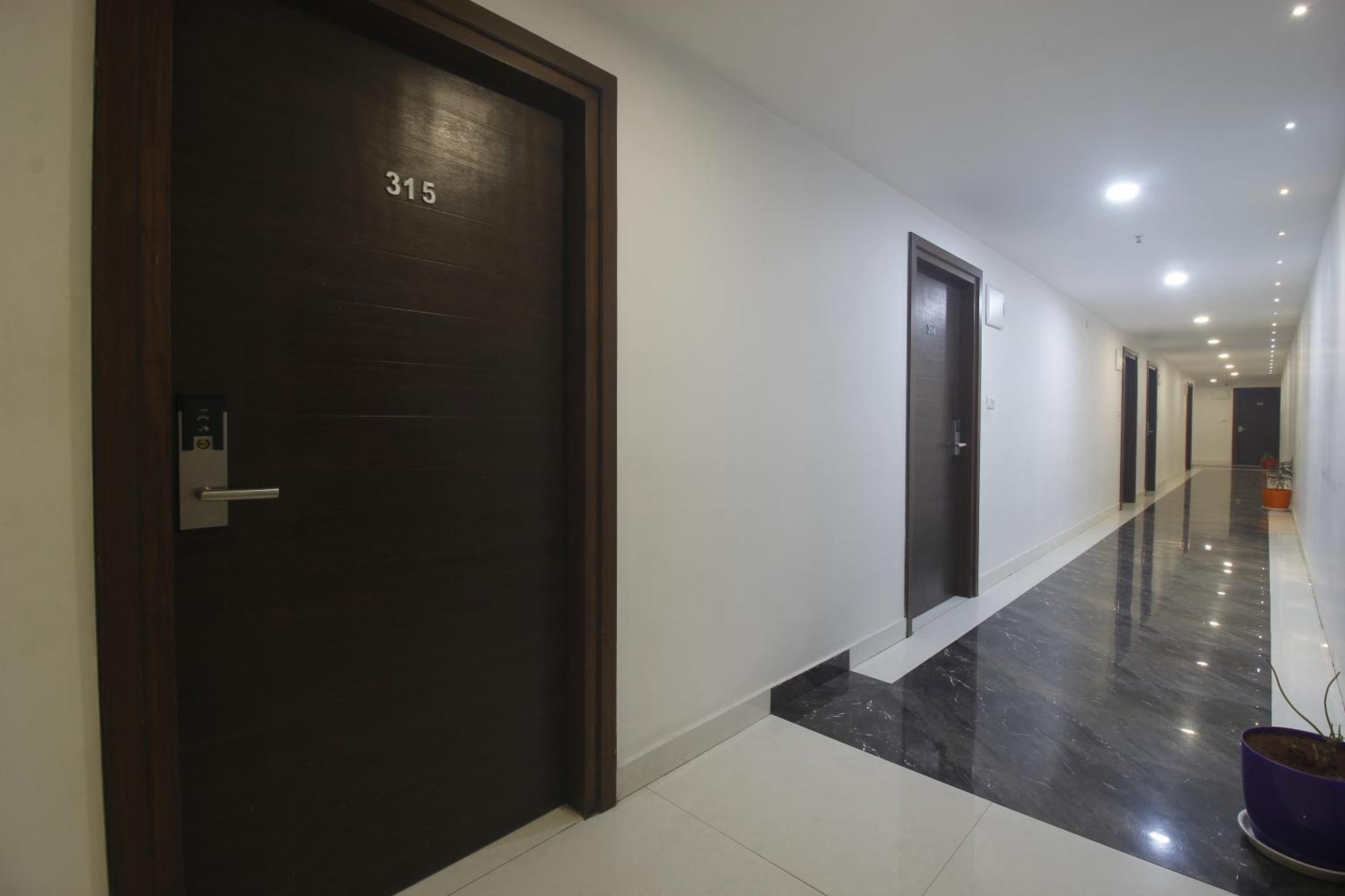 Hotel Ssr Grand 海得拉巴 外观 照片