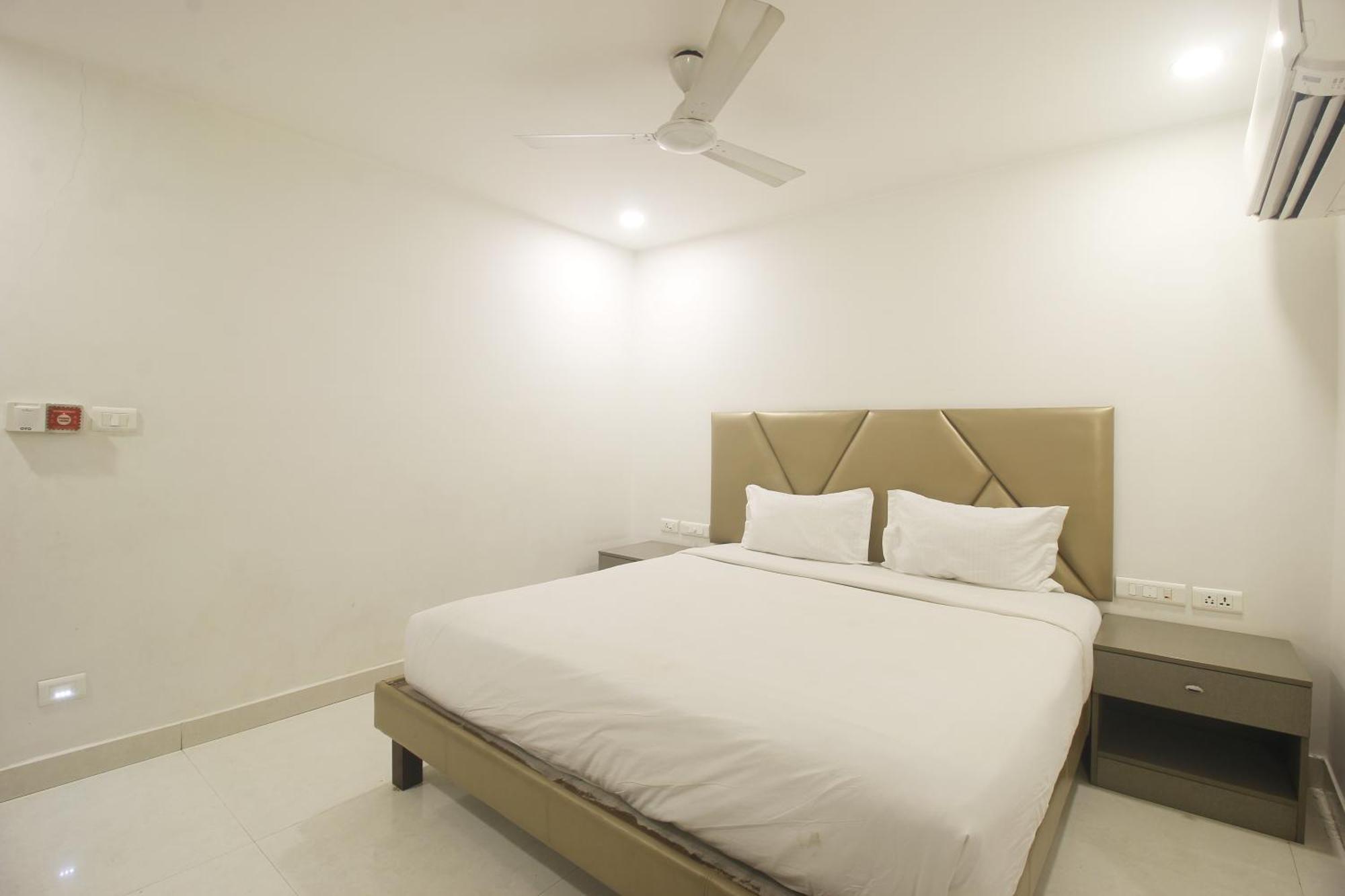 Hotel Ssr Grand 海得拉巴 外观 照片