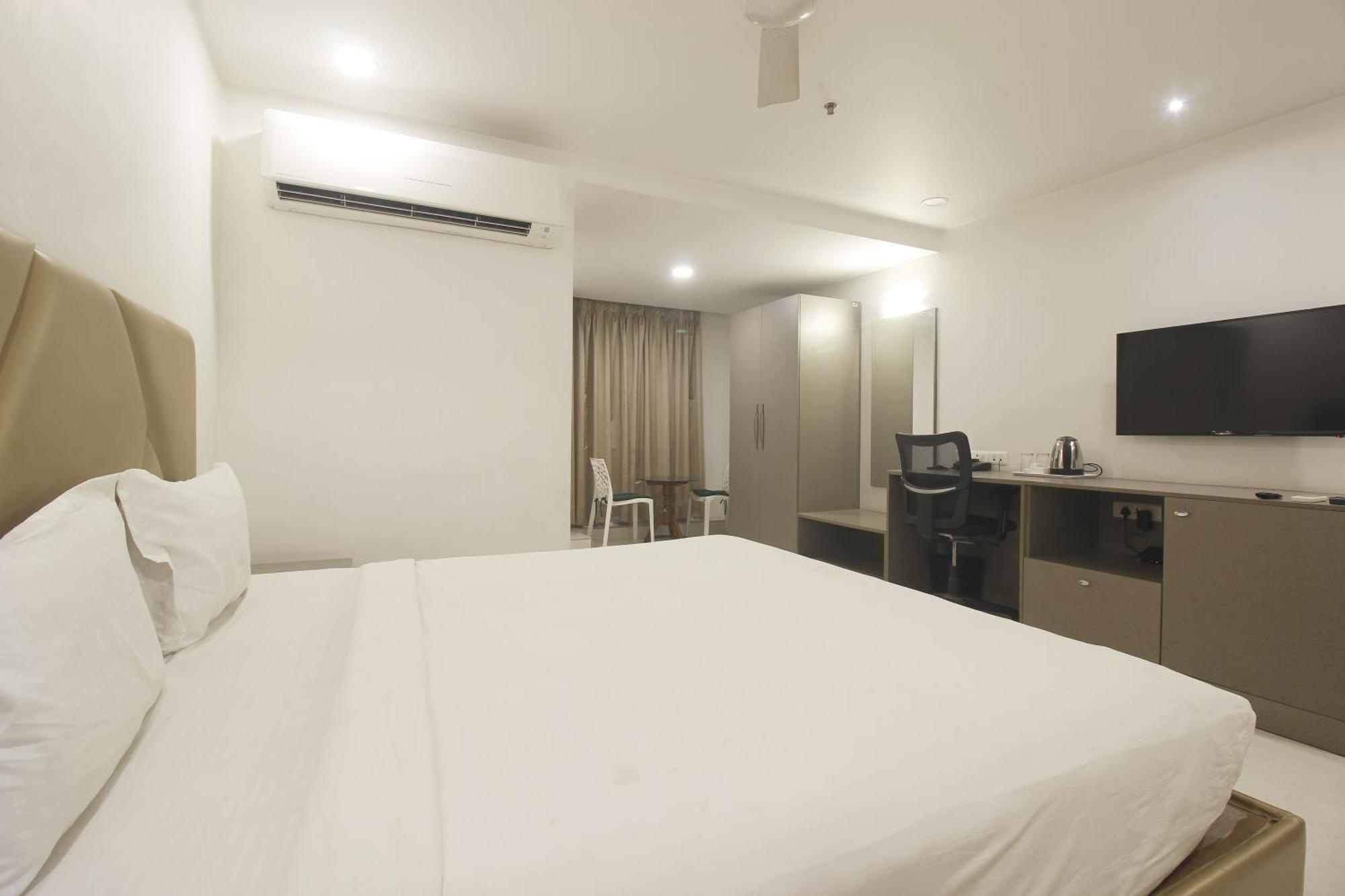 Hotel Ssr Grand 海得拉巴 外观 照片