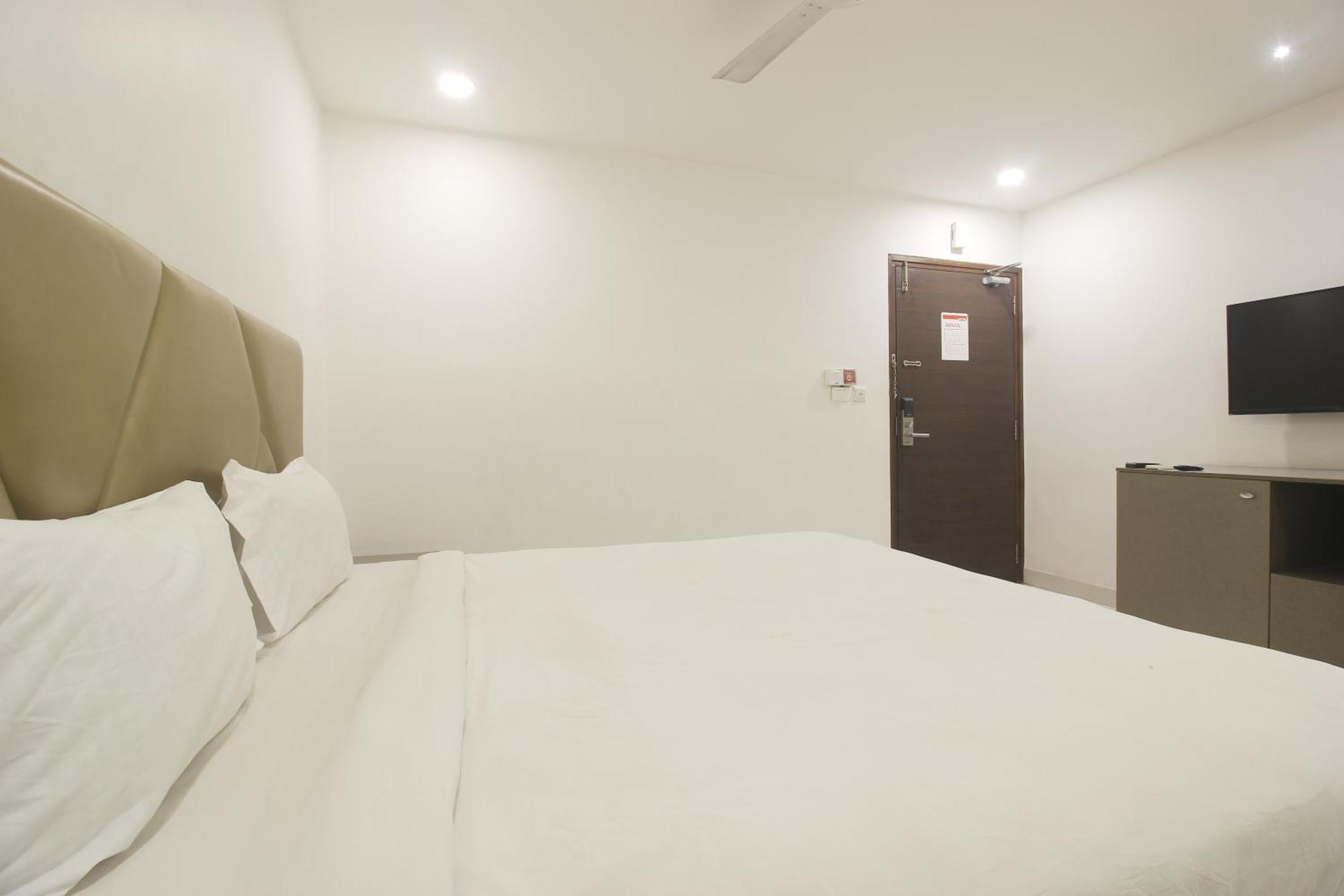 Hotel Ssr Grand 海得拉巴 外观 照片