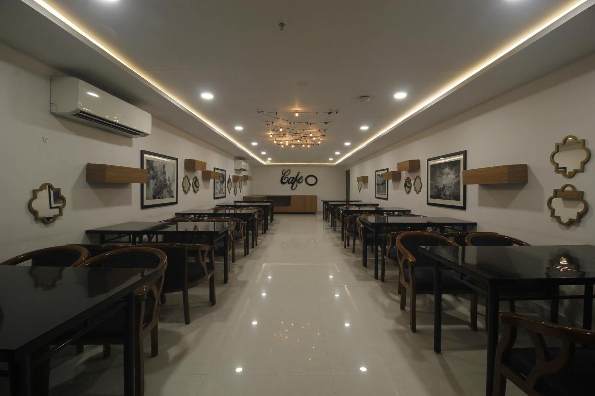 Hotel Ssr Grand 海得拉巴 外观 照片